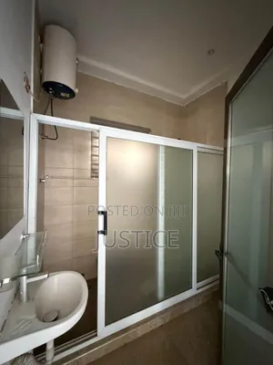 2bdrm House in Ashaley Botwe, School Junction for rent