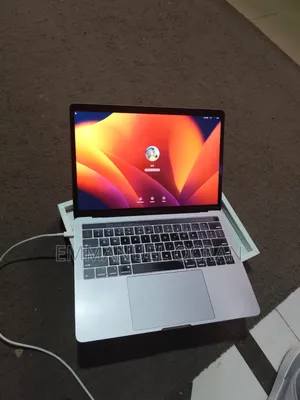 Laptop Apple MacBook Pro 2020 8GB Intel Core i5 SSD 256GB