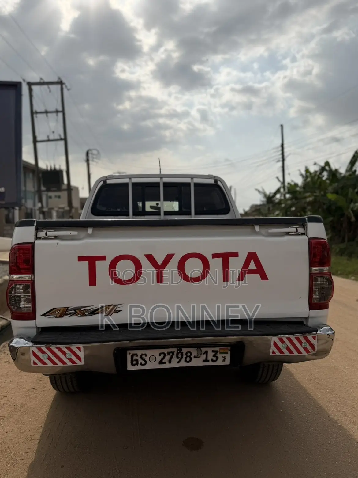 Toyota Hilux 2013 White
