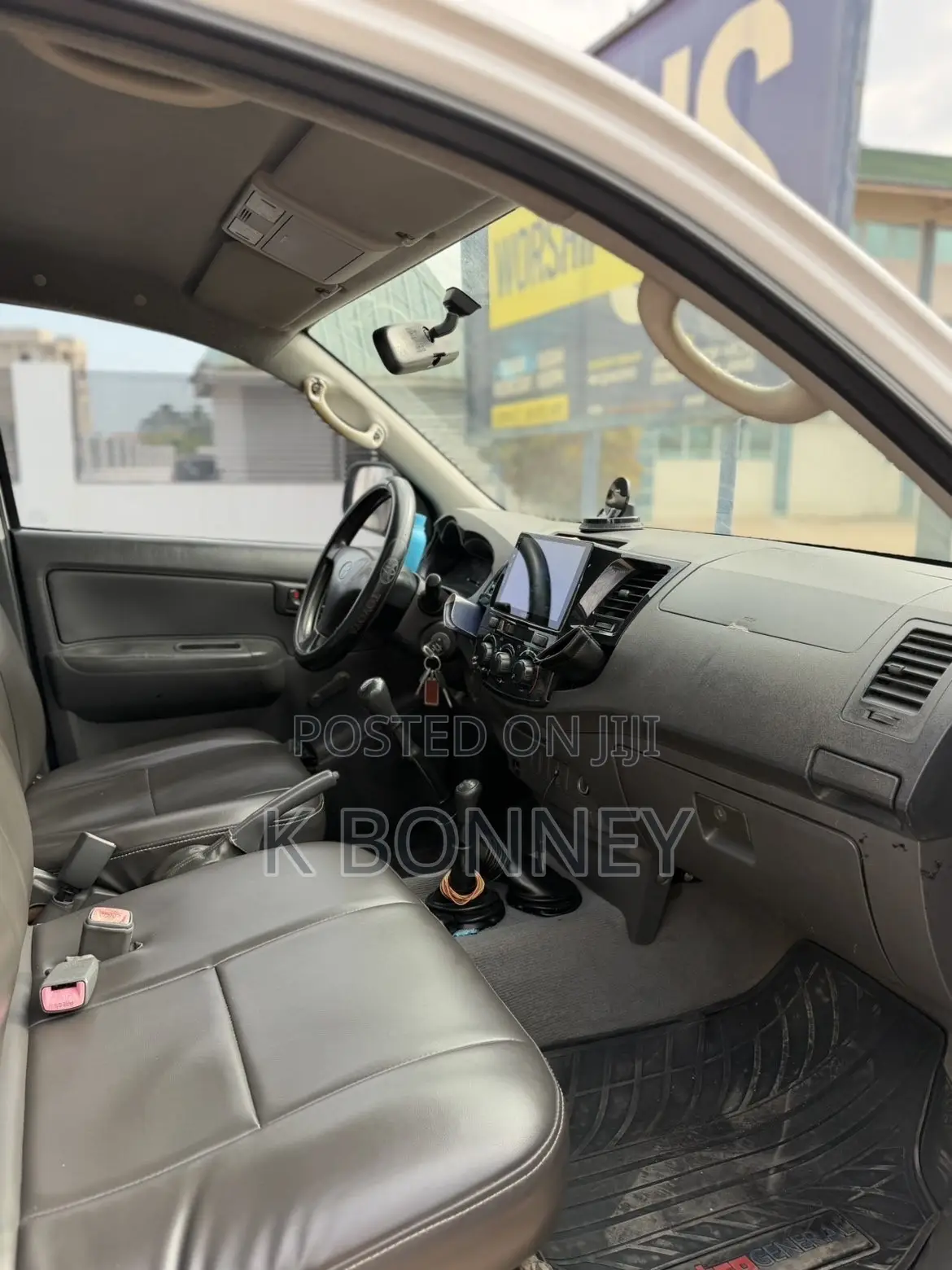 Toyota Hilux 2013 White