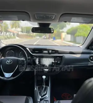 Toyota Corolla LE ECO 4dr Sedan (1.8L 4cyl CVT) 2017 Silver