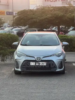 Toyota Corolla LE ECO 4dr Sedan (1.8L 4cyl CVT) 2017 Silver