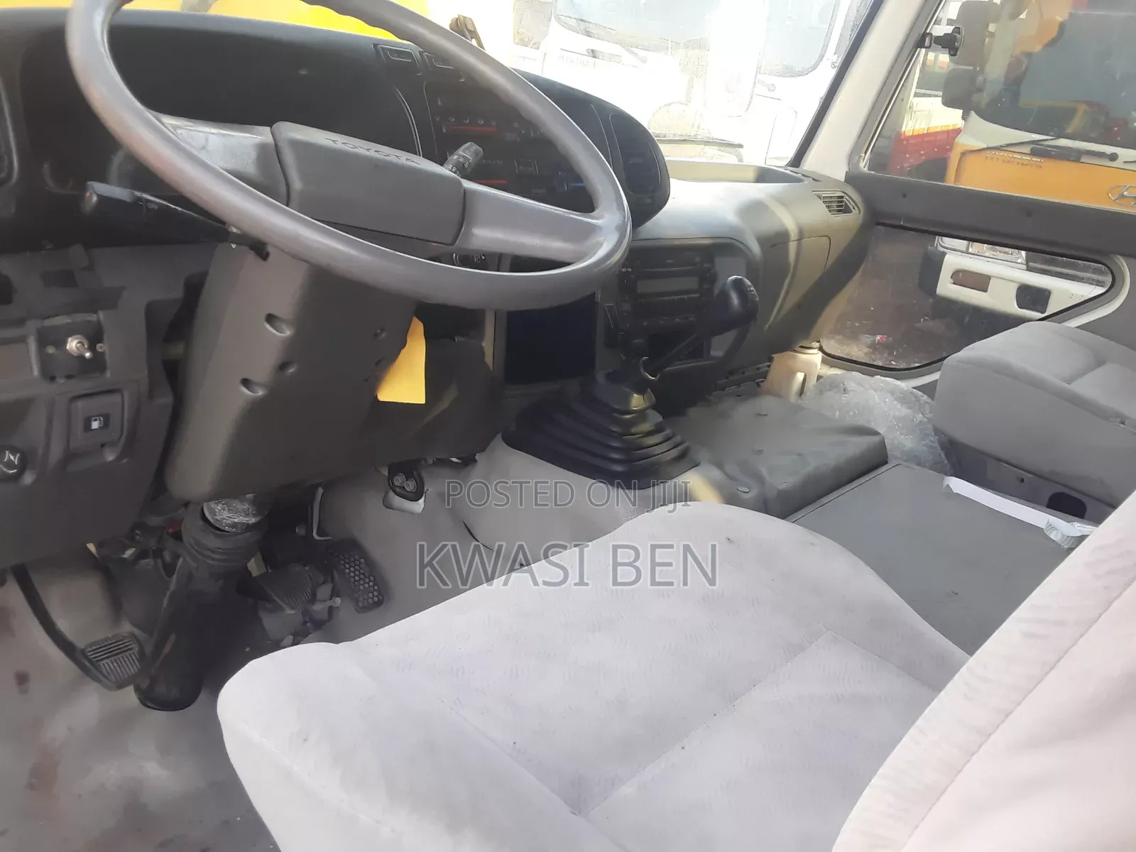 Toyota Coaster 2012 Yellow