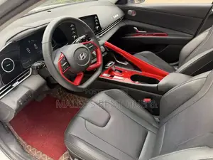 Hyundai Elantra SEL 2024 White