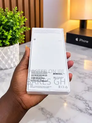 New Apple iPhone 11 64 GB White