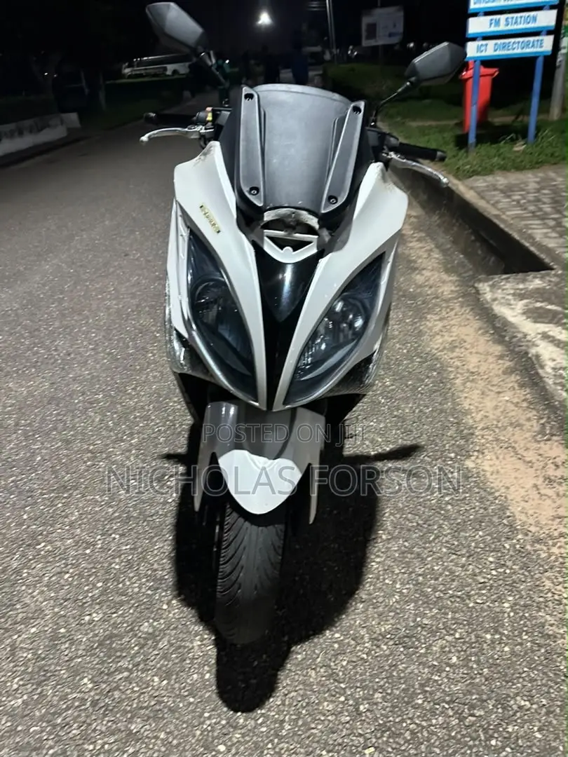 Kymco 2014 White