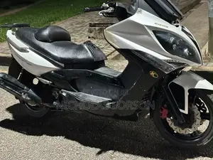 Kymco 2014 White