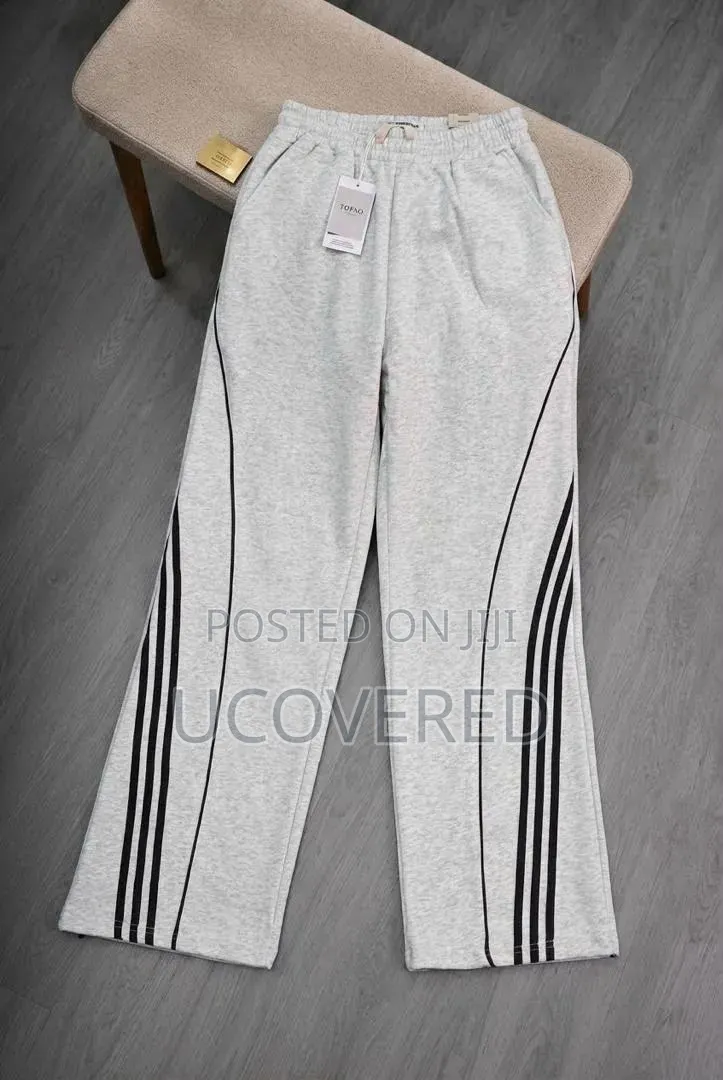 Two-Lined Wide-Leg Sweatpants / Joggers