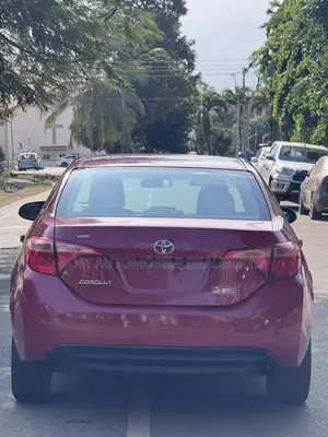 Toyota Corolla LE ECO 4dr Sedan (1.8L 4cyl CVT) 2017 Red