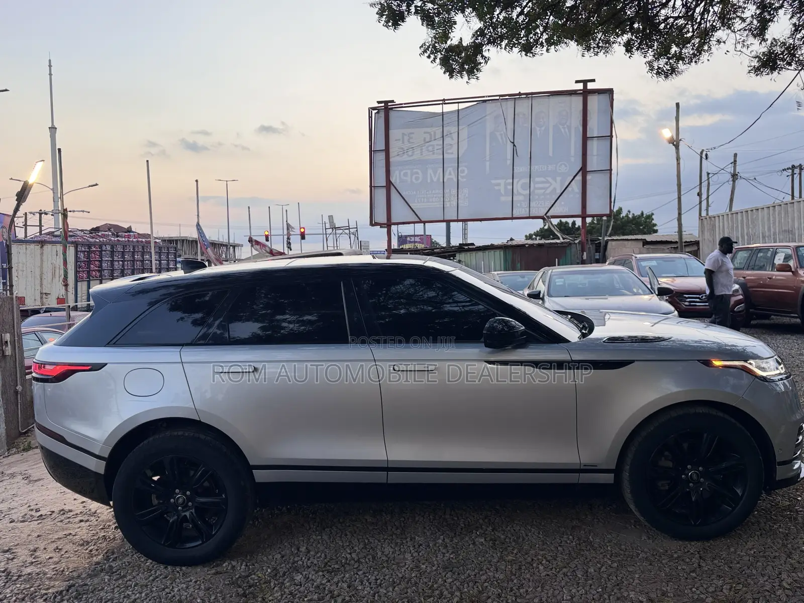 Land Rover Range Rover Velar 2022 Black