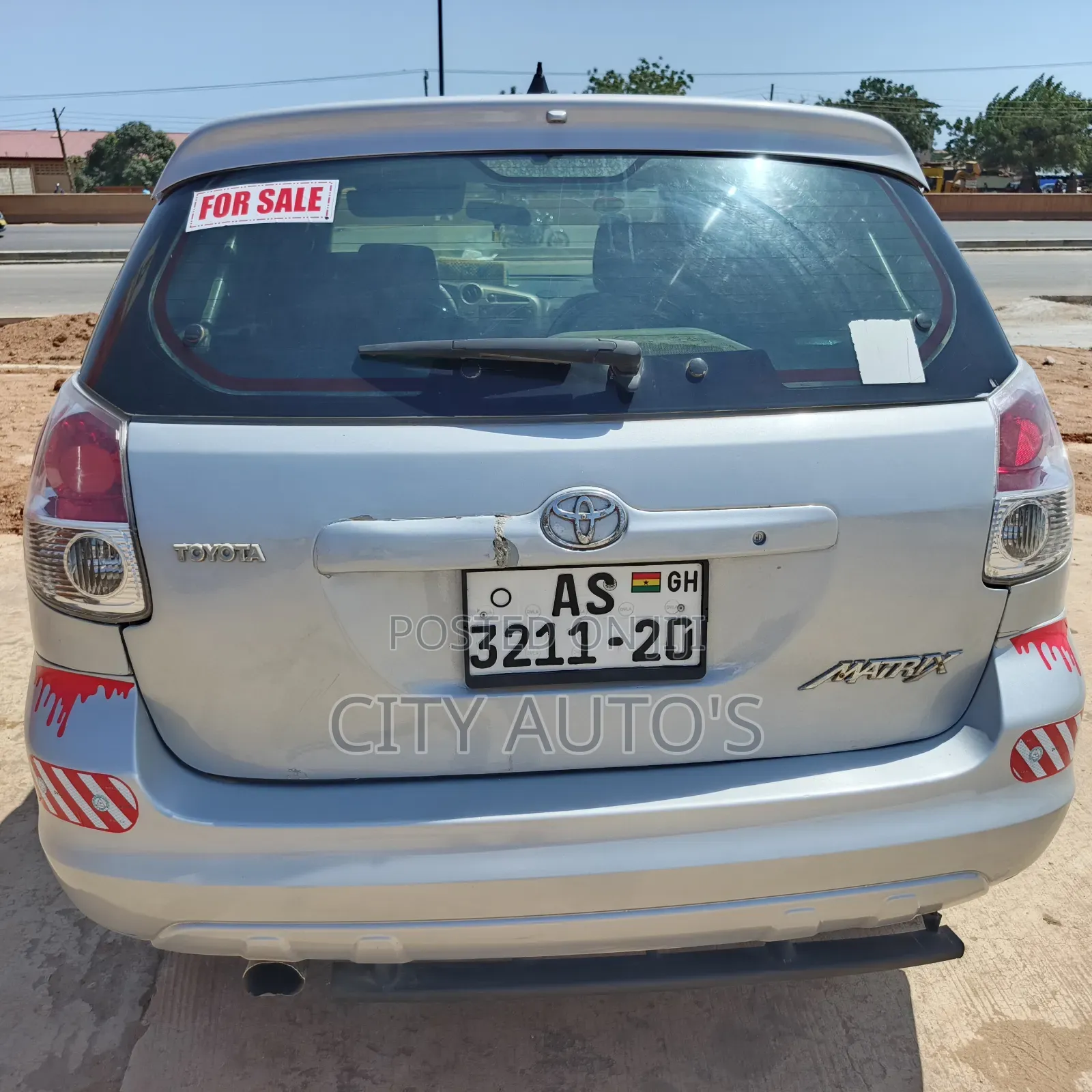 Toyota Matrix Hatchback FWD (1.8L 4cyl 5M) 2010 Silver