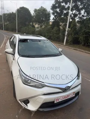 Toyota Levin Hybrid Elite Sunroof 2017 Pearl