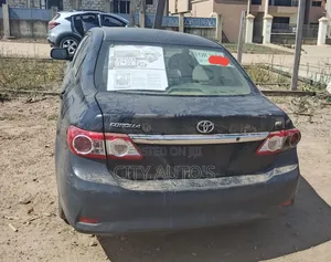 Toyota Corolla L 4dr Sedan (1.8L 4cyl 5M) 2013 Black