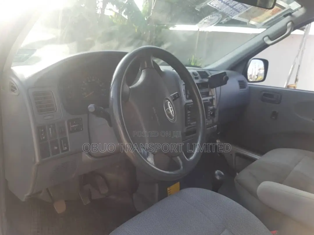 Toyota HiAce 2012 Grey