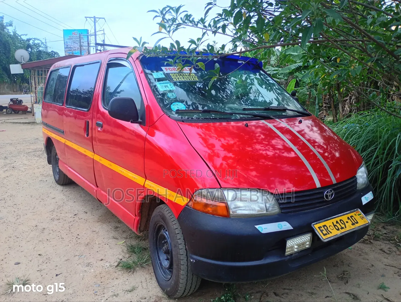 Toyota HiAce 2001 Red