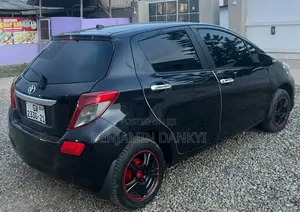 Toyota Vitz 2012 Black