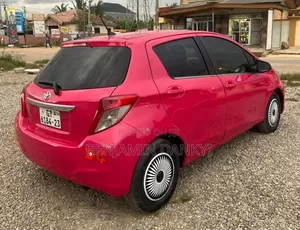 Toyota Vitz 2012 Red