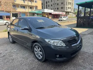 Toyota Corolla LE 4dr Sedan (1.8L 4cyl 4A) 2010 Gray