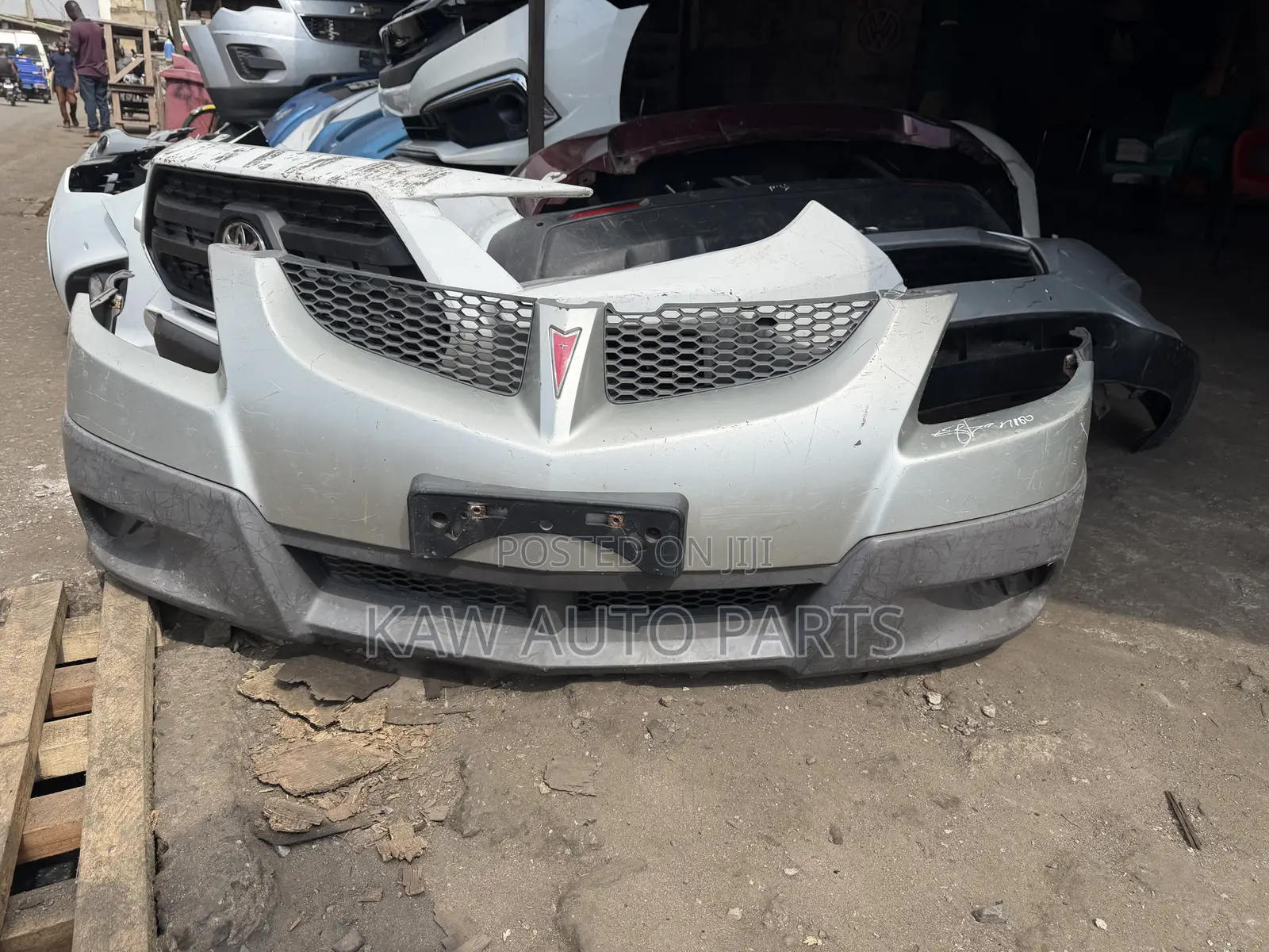 2002,2003,2004,2005 Front Bumper for Pontiac Vibe