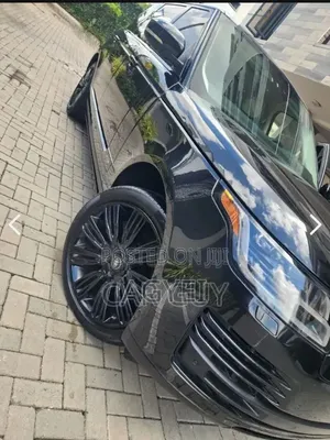 Land Rover Range Rover Vogue 2022 Black