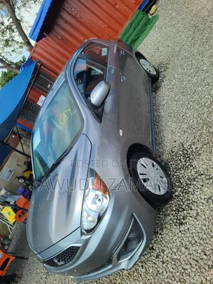 Mitsubishi Mirage ES 2017 Silver