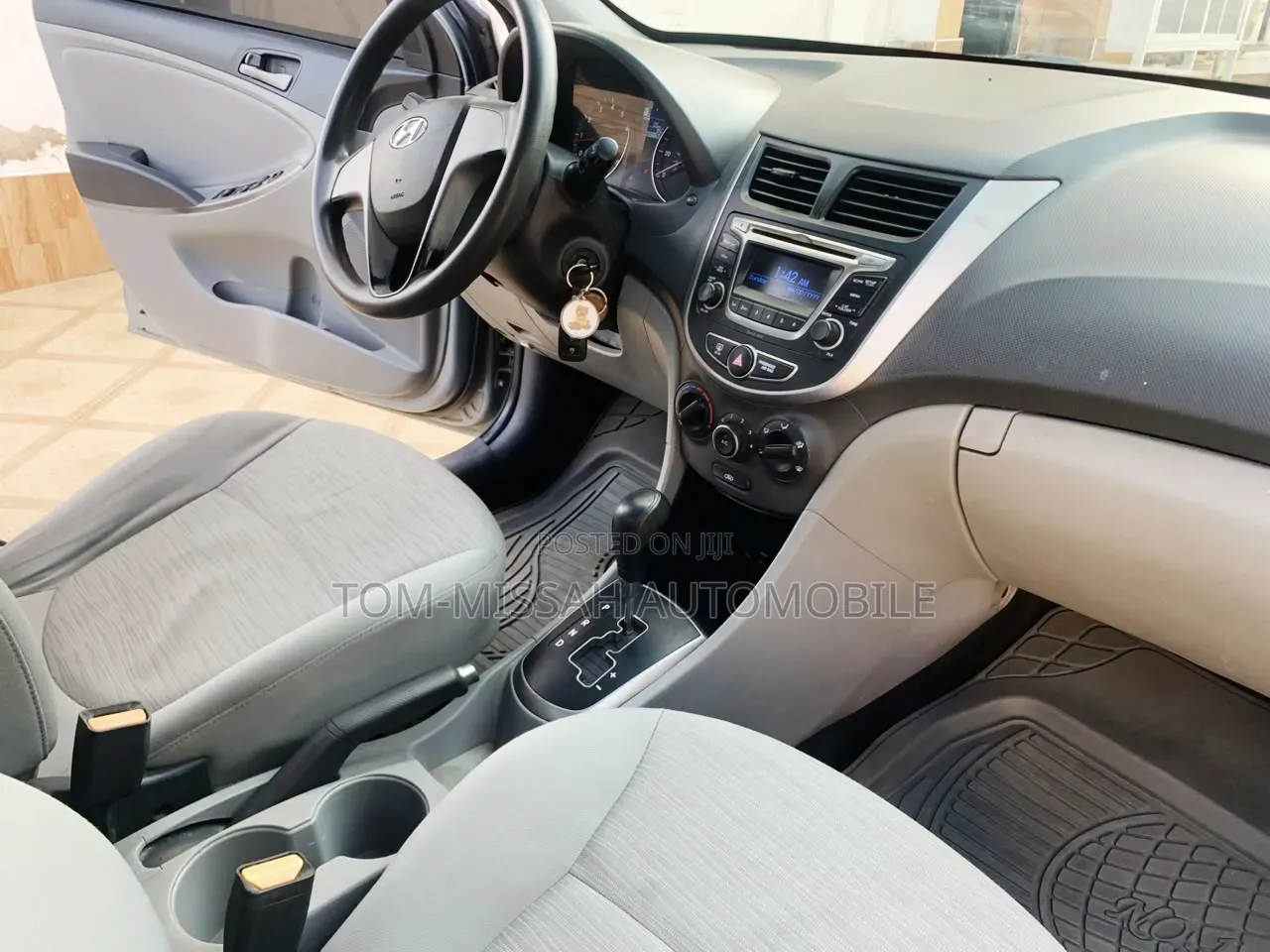 Hyundai Accent GLS 4dr Sedan (1.6L 4cyl 6A) 2014 Gray
