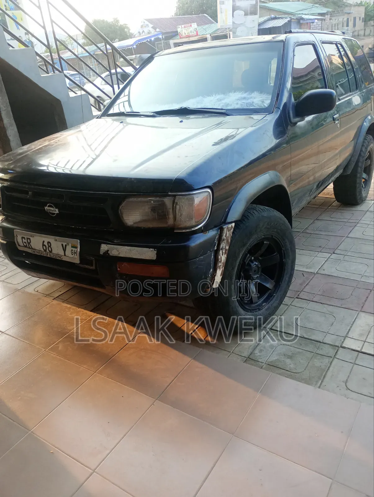Nissan Pathfinder 1996 Black