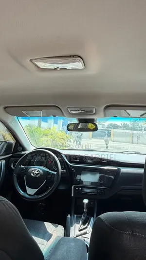 Toyota Corolla 2017 Gray