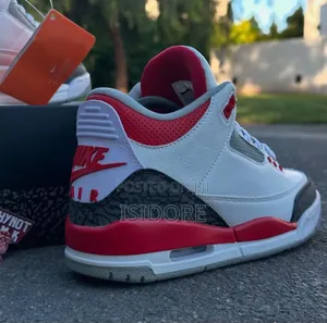 Nike Air Jordan 4