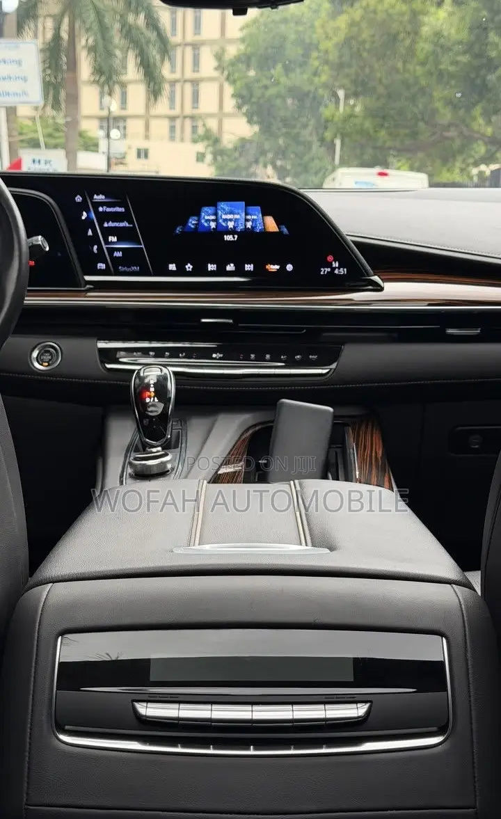 Nissan Armada 2024 Silver