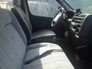 Toyota HiAce 2007 Grey