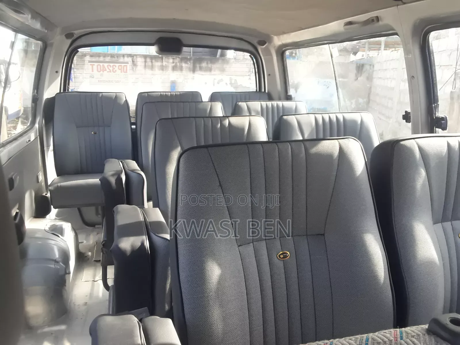 Toyota HiAce 2007 Grey