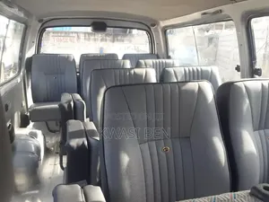 Toyota HiAce 2007 Grey