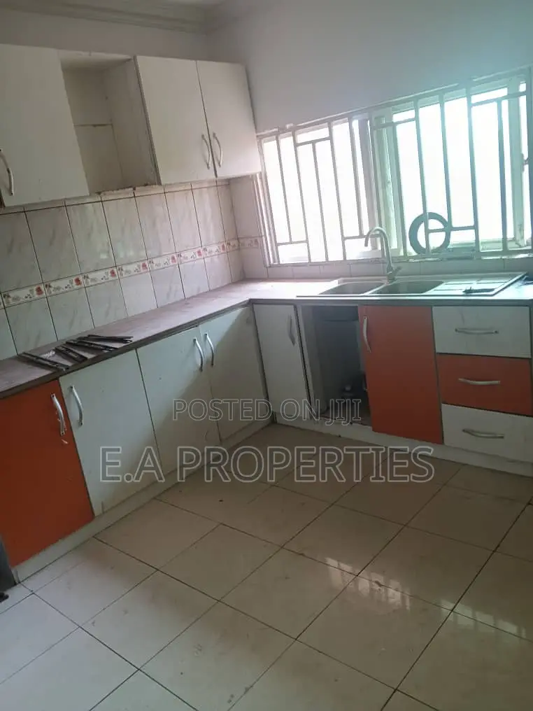 3bdrm House in E A Properties, Malejor for rent
