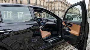 New Mercedes-Benz E300 2025 Black
