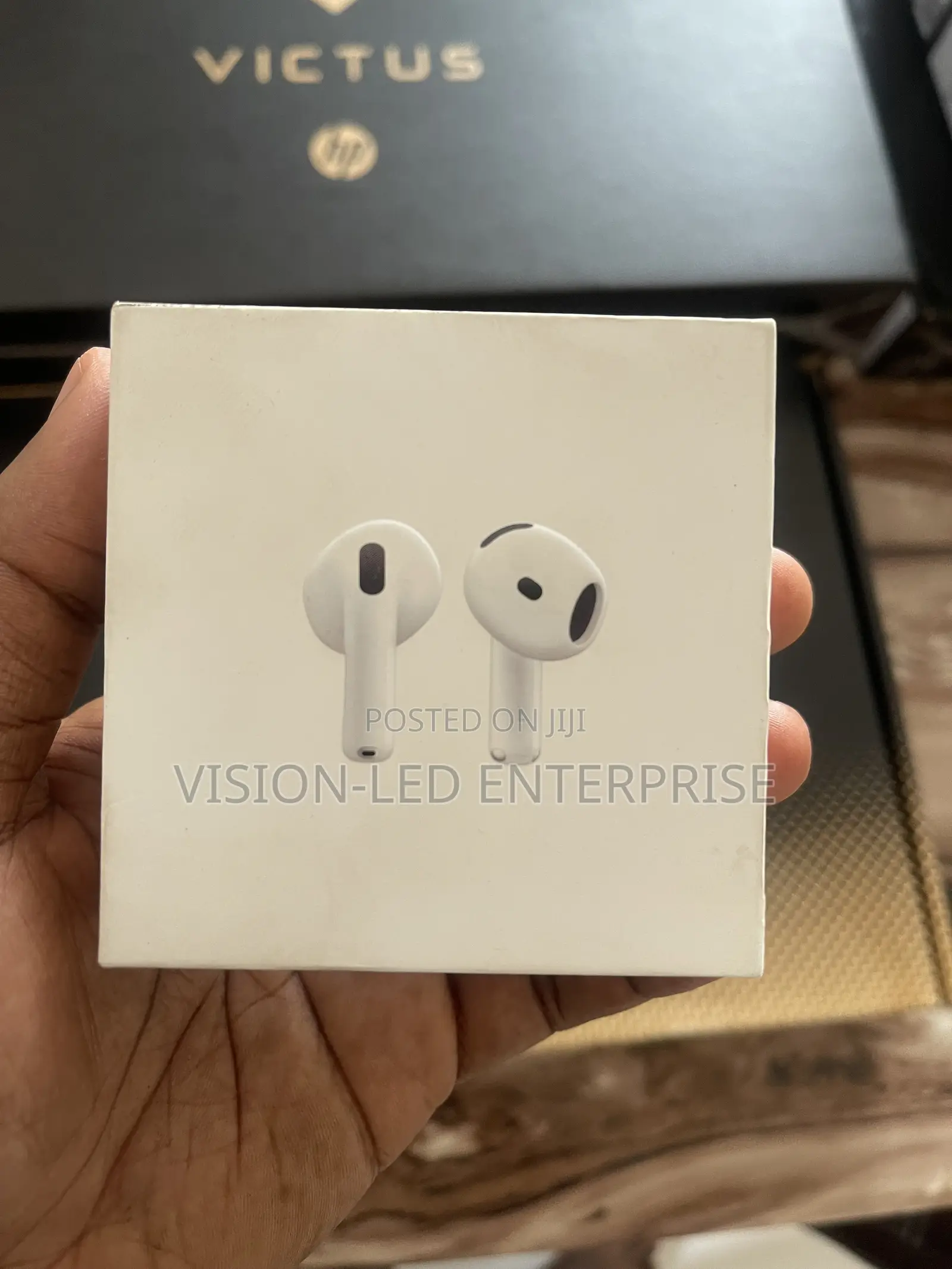 Original Apple AirPod 4