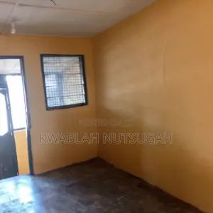 1bdrm Room & Parlour in Market for rent