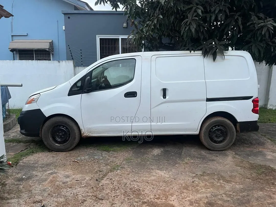 Nissan NV200 S 2019 White