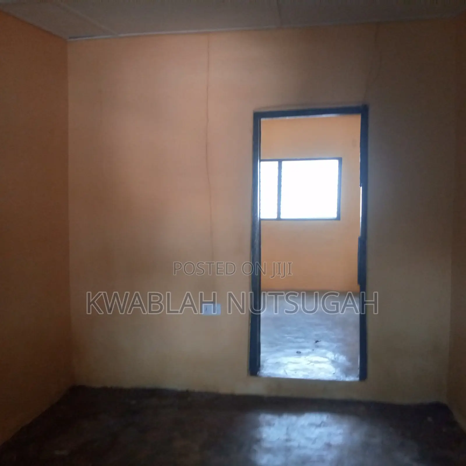 1bdrm Room & Parlour in Market for rent