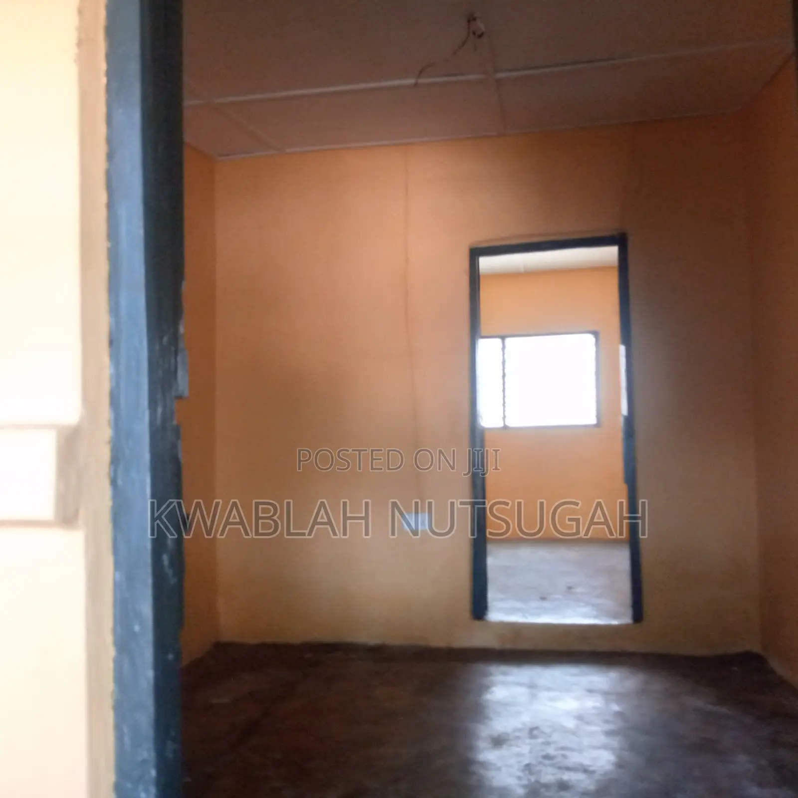 1bdrm Room & Parlour in Market for rent