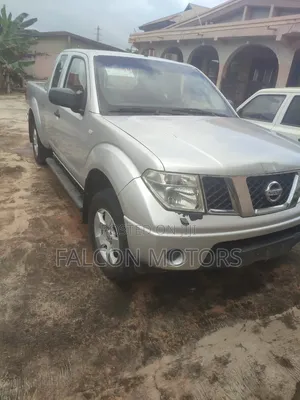 Nissan Navara 2.5 dCi 4x4 2007 Silver