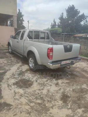 Nissan Navara 2.5 dCi 4x4 2007 Silver