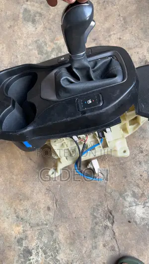 Hyundai Santa Fe 2016 Gear Lever Automatic