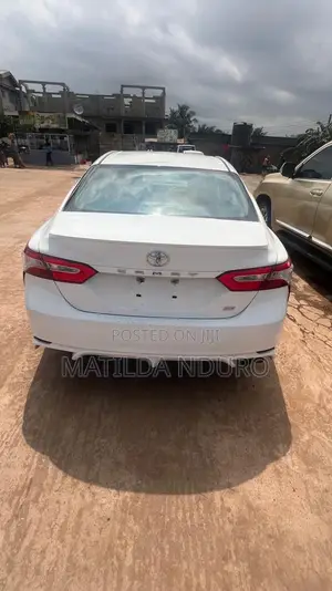 Toyota Camry 2020 White