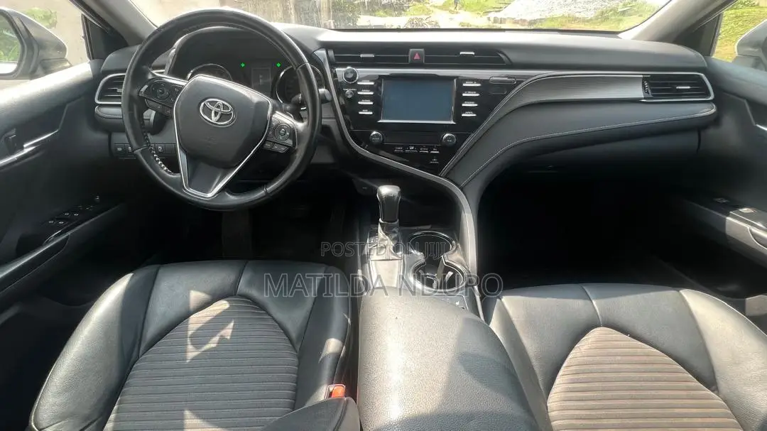 Toyota Camry 2020 White