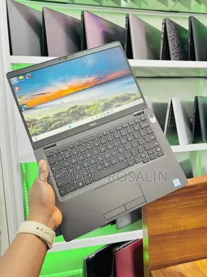 Laptop Dell Latitude 5300 16GB Intel Core i7 SSD 256GB