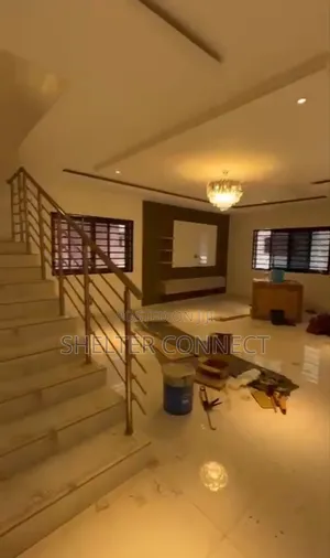 4bdrm Townhouse / Terrace in Adenta, SDA Area for rent