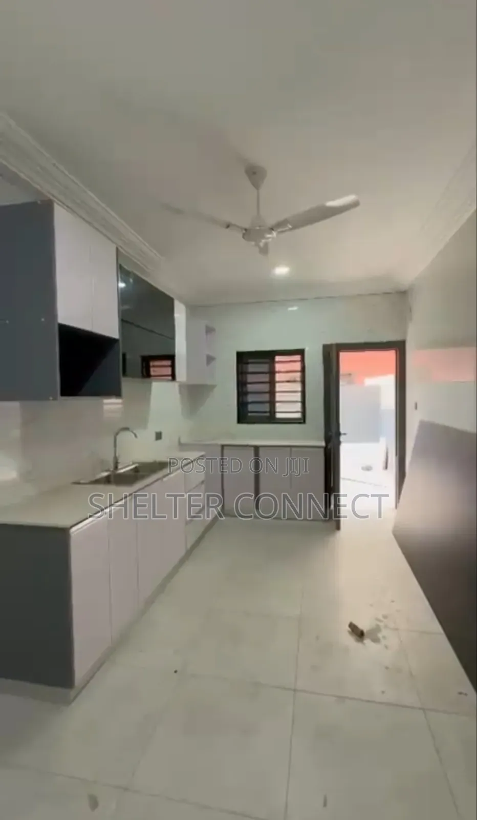4bdrm Townhouse / Terrace in Adenta, SDA Area for rent