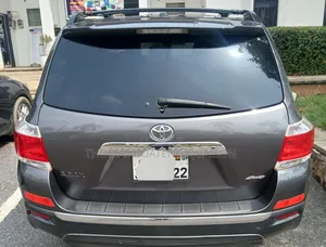 Toyota Highlander Limited 3.5l 4WD 2013 Gray