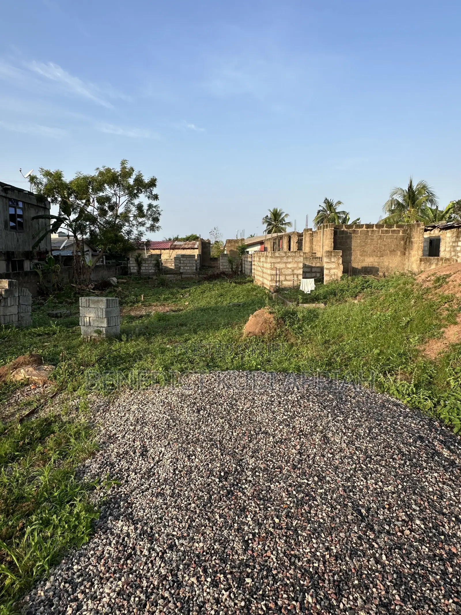 4sale: 8 Self-Contained Bedroom Uncompleted Property–kasoa Papase No.2